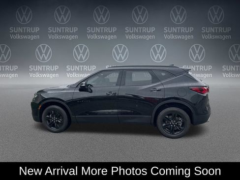 Used 2022 Chevrolet Blazer LT w/ Sound & Technology Package AWD/4WD image 3