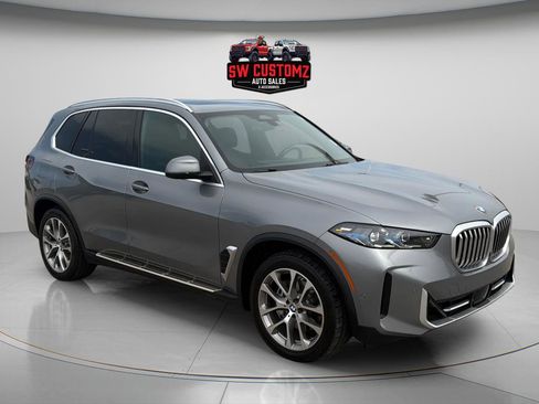 Used 2024 BMW X5 xDrive40i AWD/4WD image 1