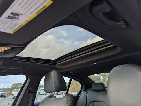 Used 2020 BMW 330i Sedan w/ Driving Assistance Package image 13