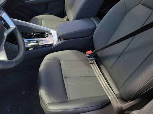 New 2025 Audi Q5 2.0T Premium Plus image 16