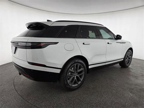 New 2026 Land Rover Range Rover Velar Dynamic SE image 2