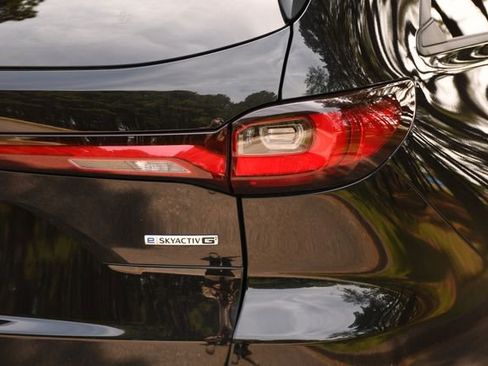 Used 2025 MAZDA CX-70 3.3 Turbo w/ Preferred Package AWD/4WD image 14