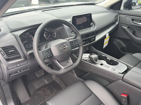 New 2026 Nissan Rogue Dark Armor FWD image 11