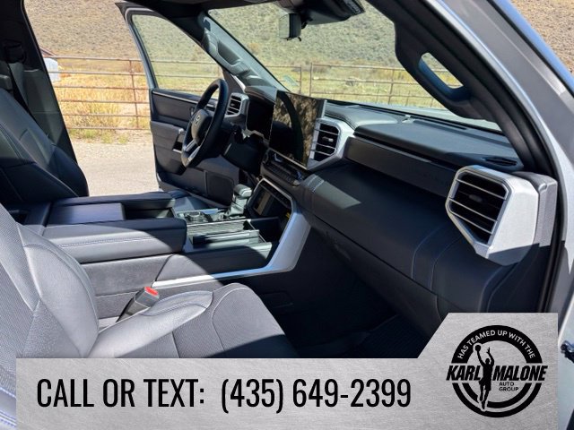 Used 2024 Toyota Sequoia Platinum AWD/4WD image 42