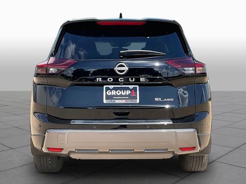 Used 2024 Nissan Rogue SL w/ SL Premium Package AWD/4WD image 5
