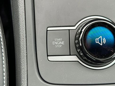 New 2026 Volkswagen Tiguan SE R-Line image 21