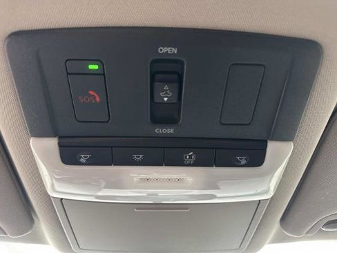 Used 2023 Nissan Altima 2.0 SR image 21