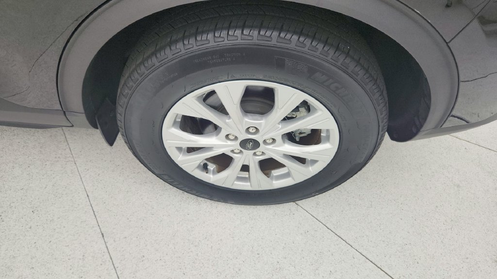 Used 2025 Ford Escape Active FWD image 28