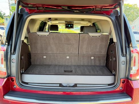 Used 2017 GMC Yukon Denali w/ Open Road Package AWD/4WD image 40