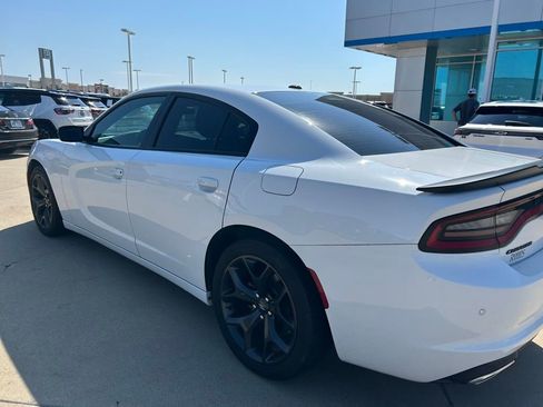 Used 2020 Dodge Charger SXT w/ Blacktop Package RWD image 6