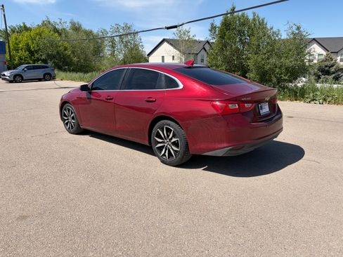Used 2018 Chevrolet Malibu LT FWD image 10