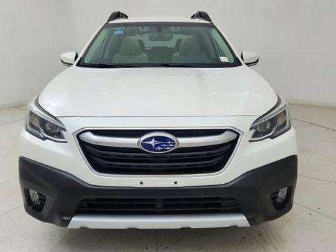 Used 2020 Subaru Outback Limited w/ Popular Package #2 AWD/4WD image 2