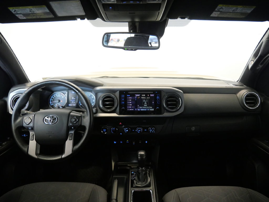 Used 2019 Toyota Tacoma TRD Sport w/ Technology Package AWD/4WD image 17