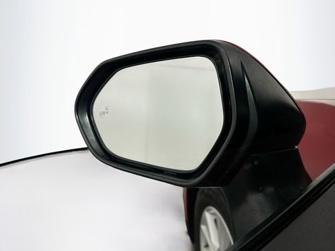 Used 2025 Toyota Camry LE image 16