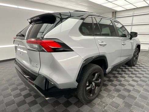 Used 2020 Toyota RAV4 XSE w/ XSE Grade Weather Package AWD/4WD image 23