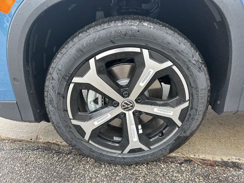 New 2026 Volkswagen Tiguan SE AWD/4WD image 26