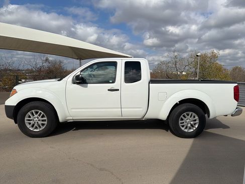 Used 2016 Nissan Frontier S w/ S Preferred Package image 4