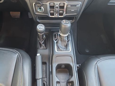 Used 2023 Jeep Wrangler Sahara w/ Cold Weather Group image 16