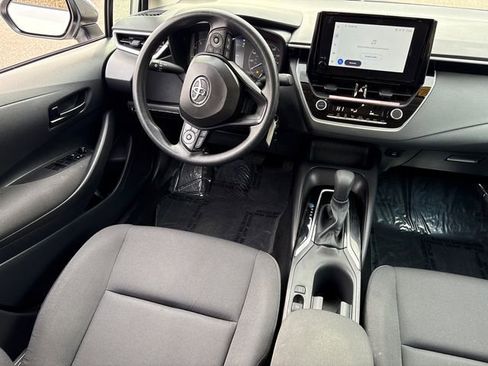 Certified 2025 Toyota Corolla LE image 24