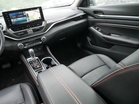 Certified 2023 Nissan Altima 2.0 SR FWD image 11