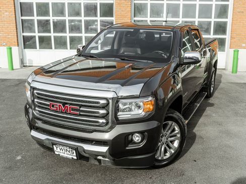Used 2019 GMC Canyon SLT image 2