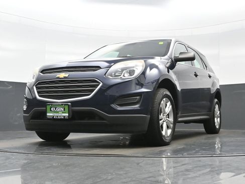 Used 2017 Chevrolet Equinox LS FWD image 23