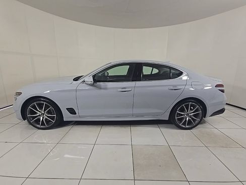 Used 2023 Genesis G70 2.0T RWD image 8