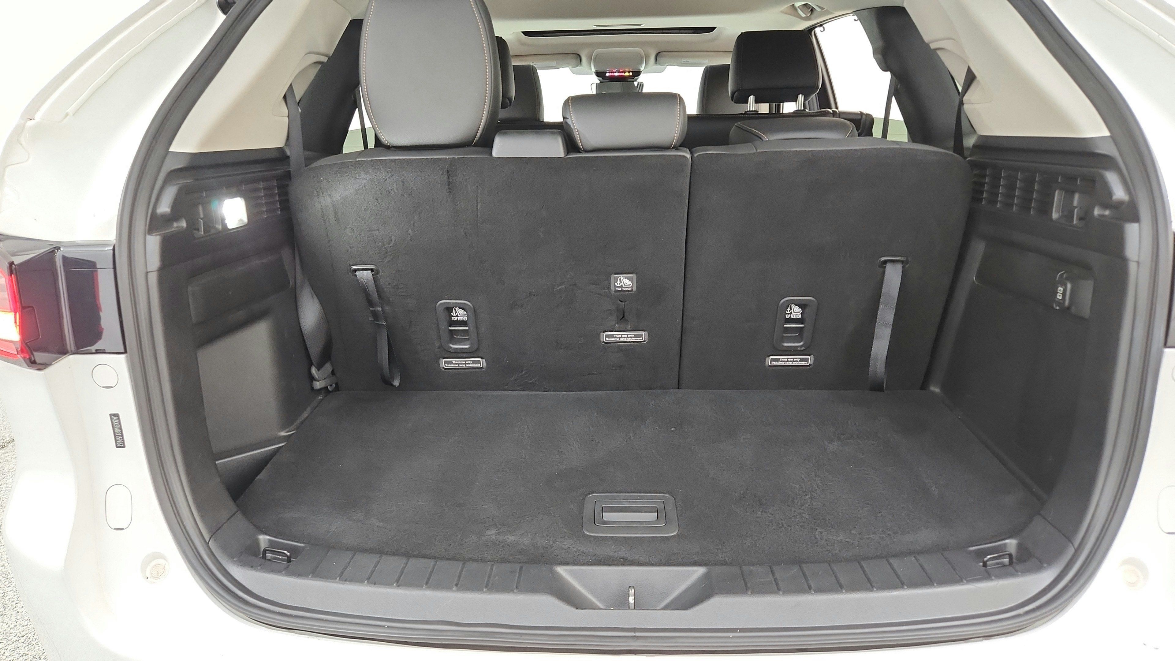 Used 2024 MAZDA CX-90 Plug-In Hybrid w/ Preferred AWD/4WD image 30