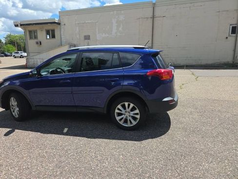 Used 2015 Toyota RAV4 Limited AWD/4WD image 10