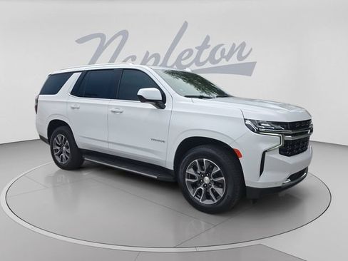 Used 2023 Chevrolet Tahoe LS RWD image 3