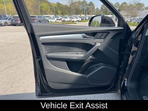 Used 2018 Audi Q5 2.0T Premium Plus image 27