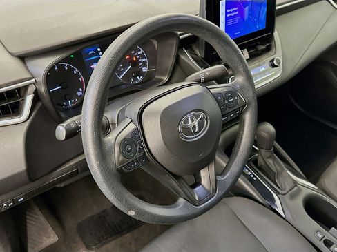 Used 2023 Toyota Corolla LE FWD image 18