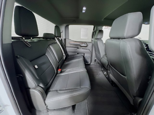 Used 2025 GMC Sierra 1500 SLT AWD/4WD image 41