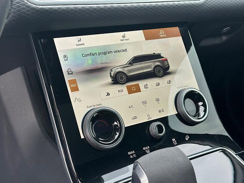 Used 2023 Land Rover Range Rover Velar R-Dynamic S image 27