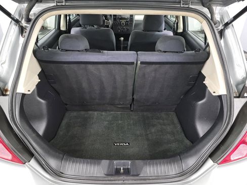 Used 2009 Nissan Versa 1.8 S w/ PWR Pkg image 9