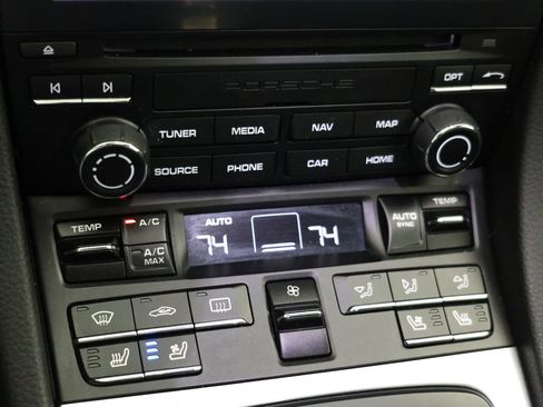 Used 2018 Porsche 911 Carrera S image 32