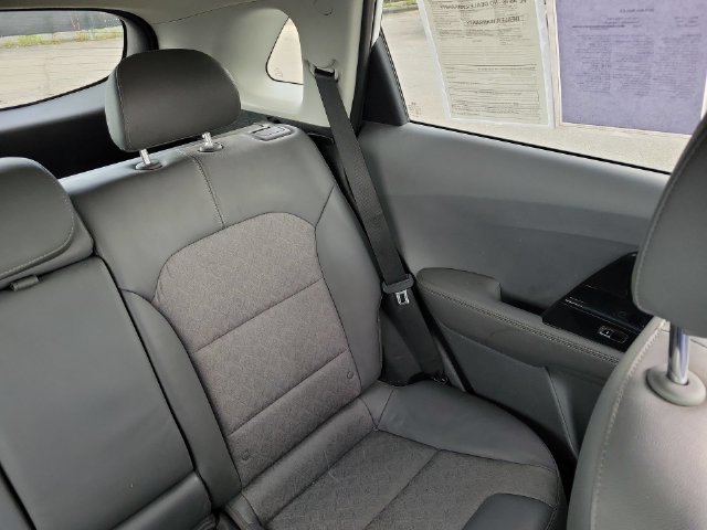 Used 2019 Kia Niro EX FWD image 14
