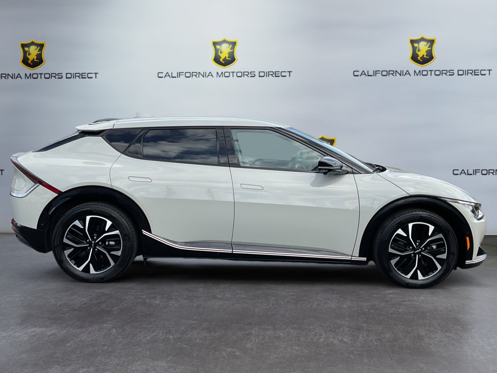 Used 2023 Kia EV6 Wind w/ Wind Technology Package RWD image 4