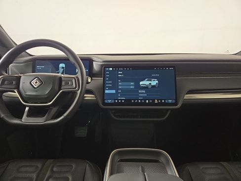 Used 2025 Rivian R1S Adventure Dual AWD/4WD image 27