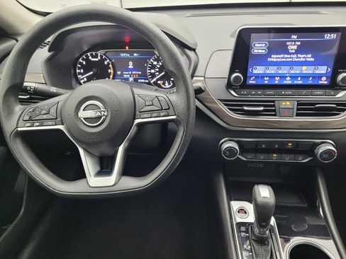 Used 2024 Nissan Altima 2.5 SV image 22