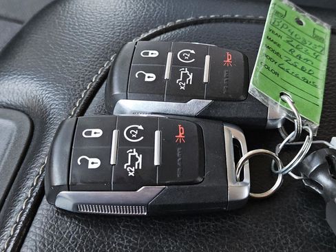 Used 2024 RAM 2500 Laramie image 33