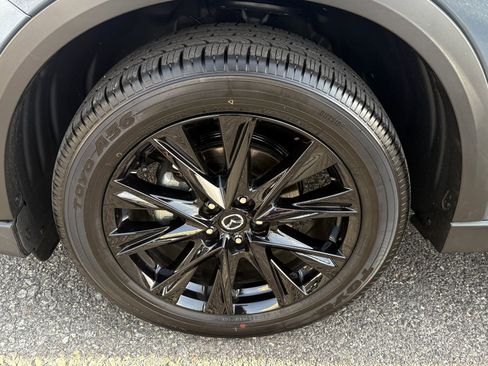 Used 2025 MAZDA CX-5 Carbon Edition image 11
