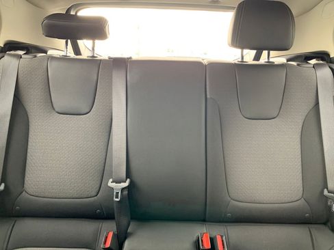 Used 2025 Buick Encore GX Preferred image 36