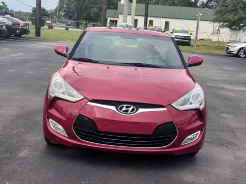 Used 2016 Hyundai Veloster w/ Option Group 02 FWD image 3