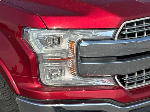 Used 2019 Ford F150 Lariat w/ Equipment Group 502A Luxury AWD/4WD image 12
