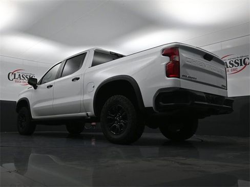 Used 2023 Chevrolet Silverado 1500 ZR2 w/ Technology Package image 25