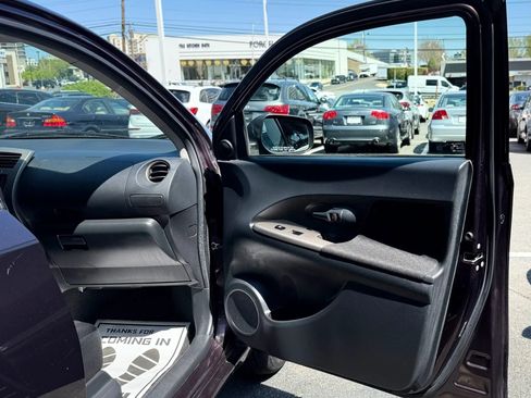 Used 2011 Scion xD FWD image 29