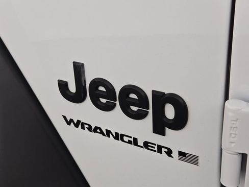 Used 2024 Jeep Wrangler Sport image 33