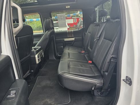 Used 2020 Ford F150 Lariat w/ Equipment Group 502A Luxury image 9