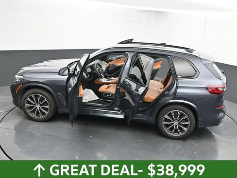 Used 2022 BMW X5 M50i image 64